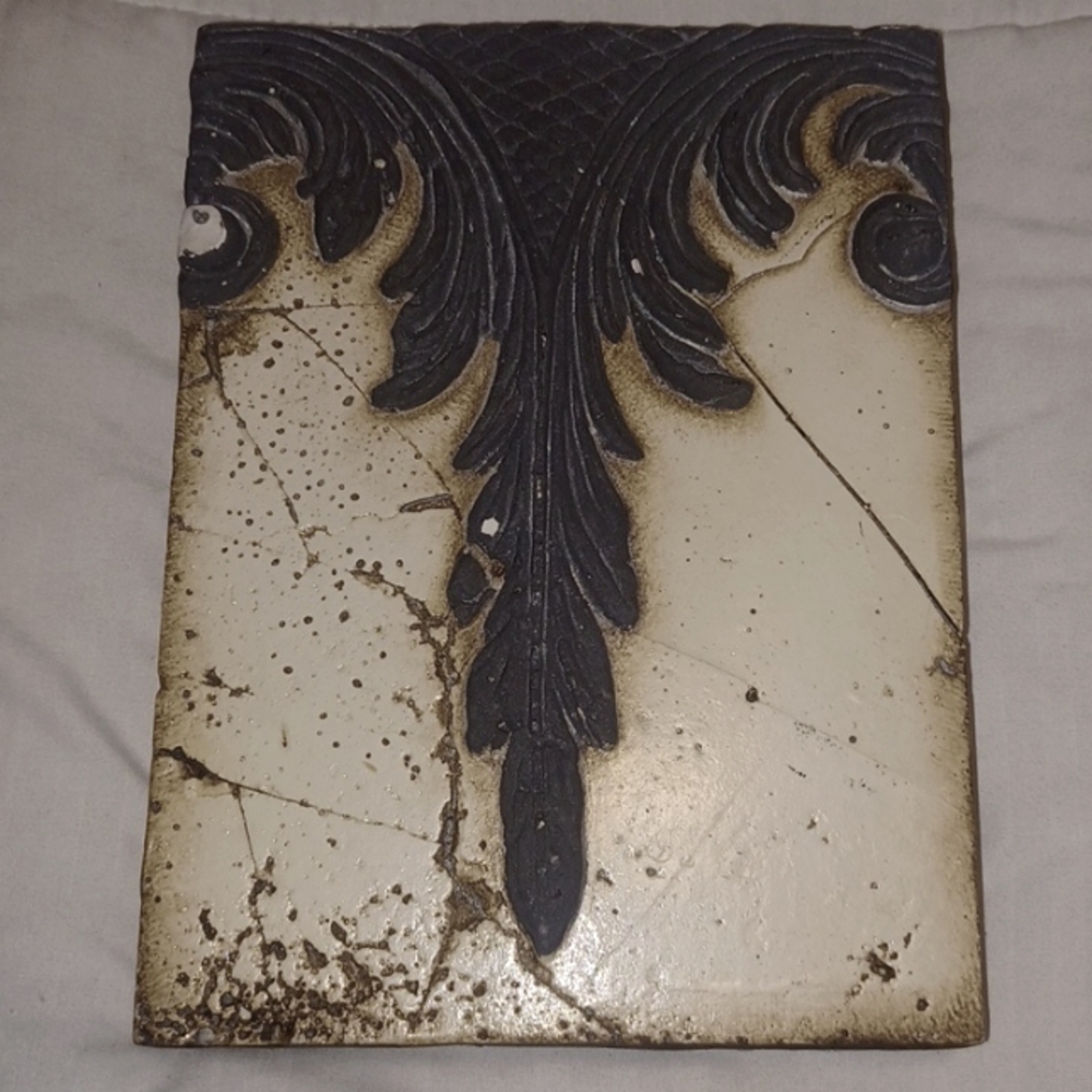 Sid Dickens Ceramic Art Tile - Black and Cream - Picture 4 of 8